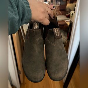Blundstone 550 Rustic Brown women’s sz US 7/ UA 4